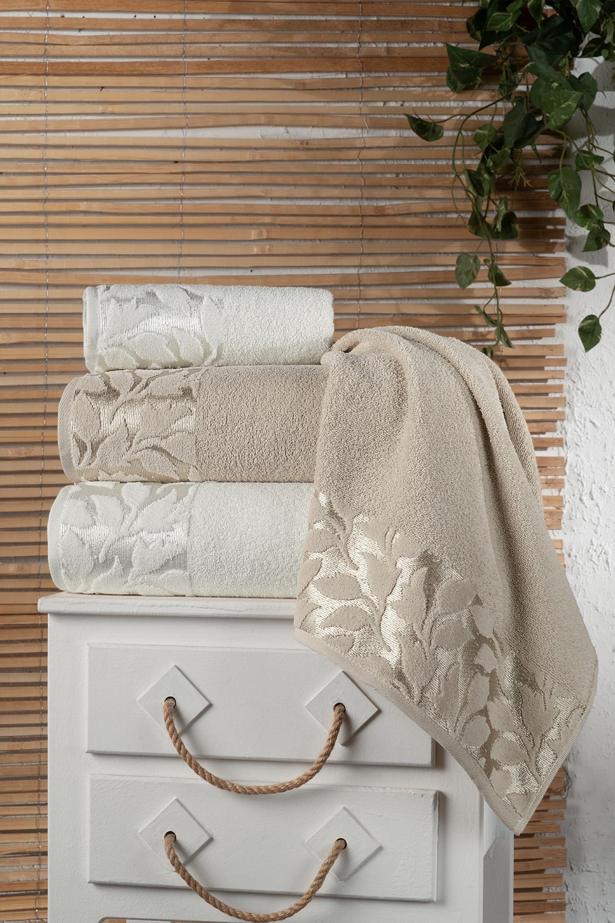 Fiesta Home 4'lü Hamam Seti Jakarlı - 2